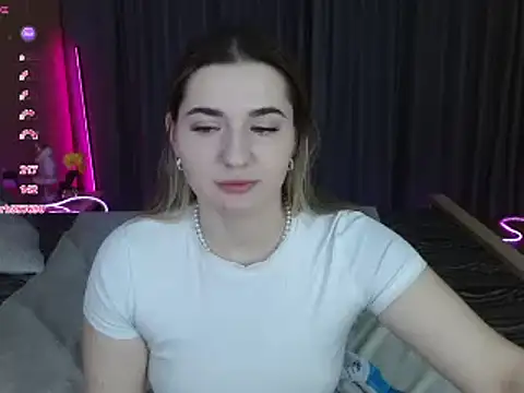 BellaaBlushh's cam snapshot