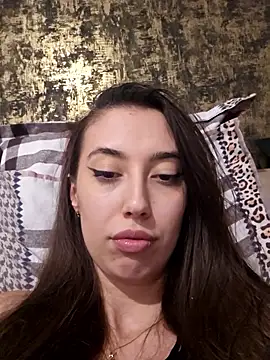 Virggin_Squirt live sex cam