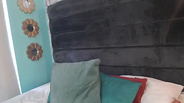 Lunarose_3's cam snapshot