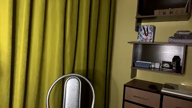 KateWhisp's cam snapshot