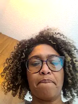 BiiancaEstradaa's cam snapshot