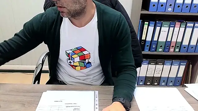 Evasionee live sex cam