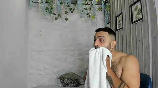 LeonidasKaiser's cam snapshot