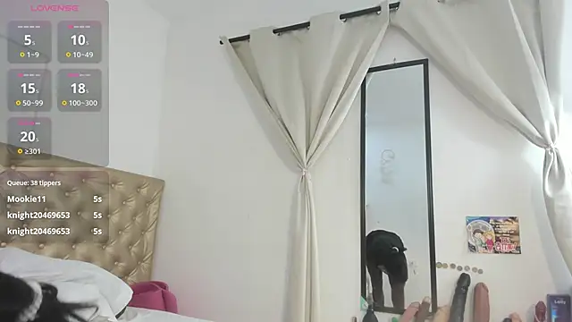 Alessiiaa_ live sex cam