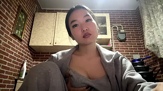 EmmaLeexth live sex cam