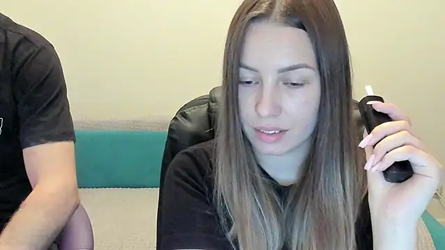 Mia_shy1 live sex cam