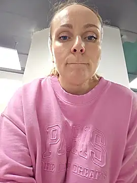 Bondgirl_013 live sex cam