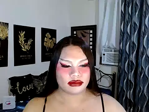 TSbrianaHugeCock live sex cam