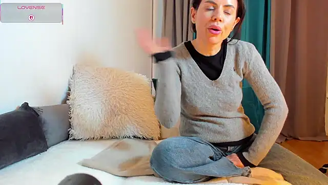 SinfulBella's cam snapshot