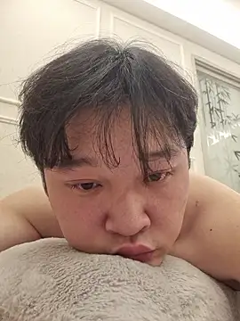 offwhite777 live sex cam