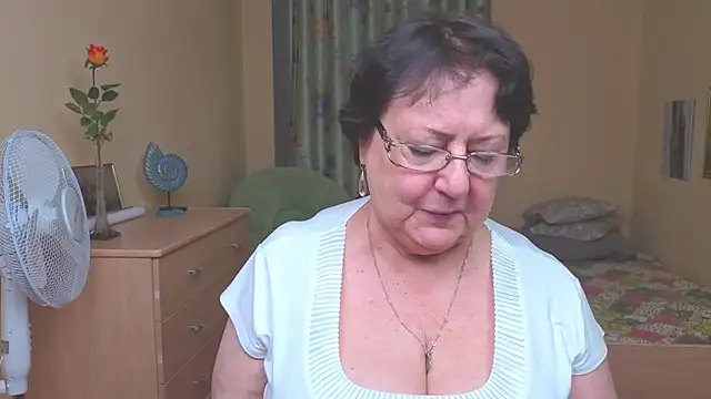 Margo_Moll's cam snapshot