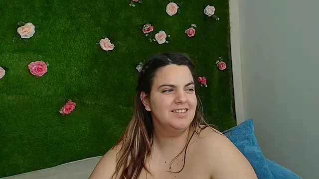 Huge_Titties_'s cam snapshot