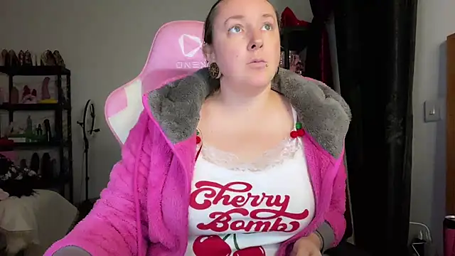 kisicaxx's cam snapshot