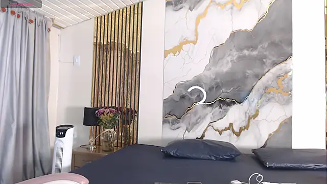 Dafne_Kym's cam snapshot