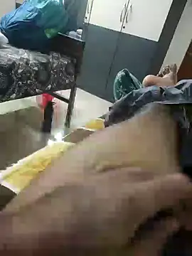 Tiny_dick_guy live sex cam