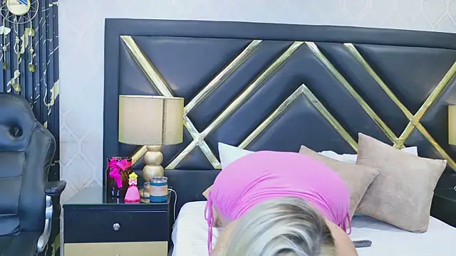 SophieWinsloow's cam snapshot