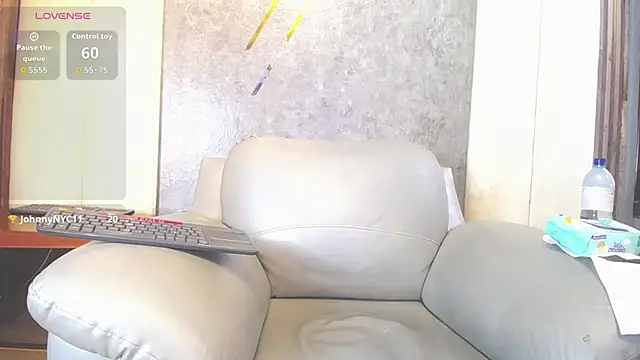 CharlesBrown_'s cam snapshot