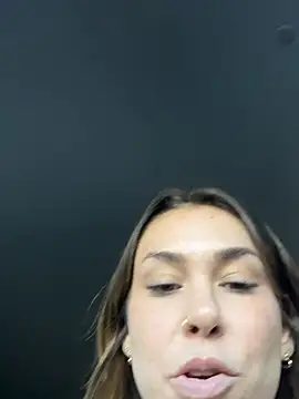 LeaGambit__ live sex cam