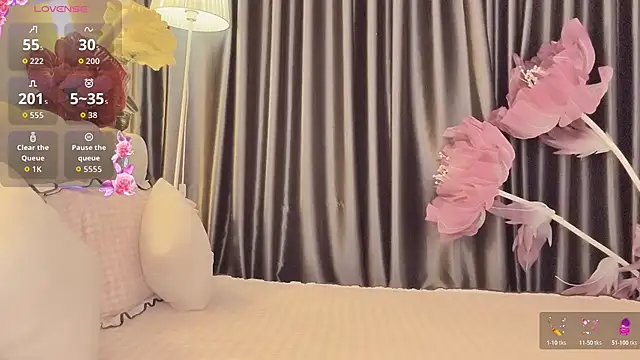 --102KymMiiss--'s cam snapshot