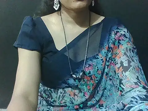 Thilothama_Vaishu's cam snapshot