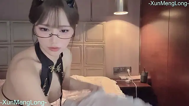 -XunMengLong- live sex cam