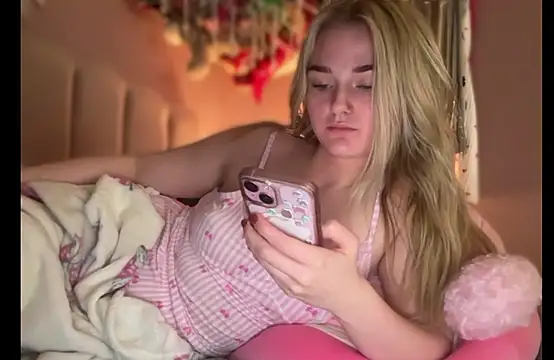 Pinkiepieexo's cam snapshot