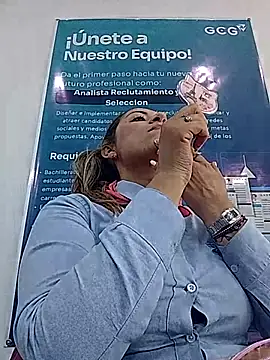 Katalina_S3xy's cam snapshot