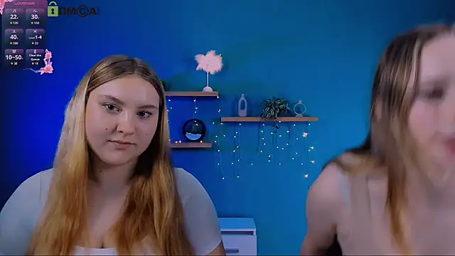 dina_bloom_'s cam snapshot