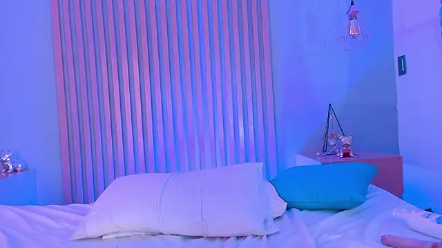 miia_blaze's cam snapshot