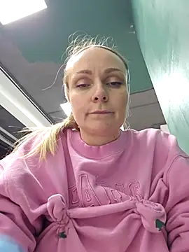 Bondgirl_013 live sex cam