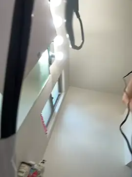 MalibuMilfy's cam snapshot