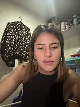 Andrea_19blonde live sex cam