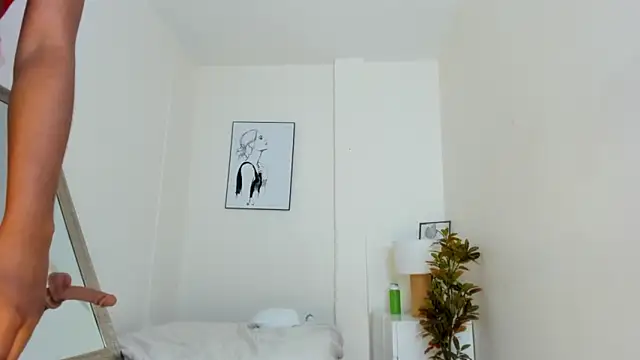 emy_barnert's cam snapshot