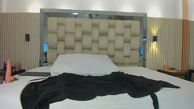 noah_pariss live sex cam