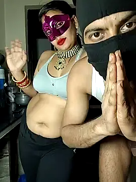 Heena-143 live sex cam