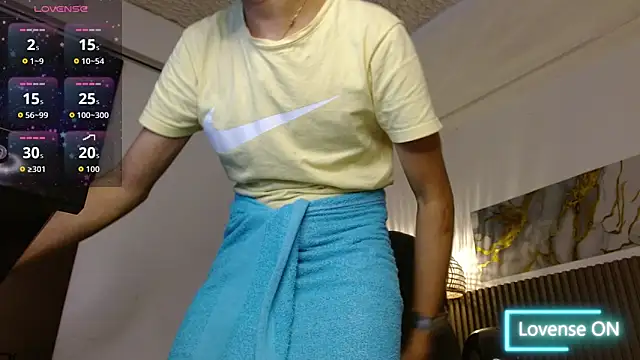 Dyla_n18 live sex cam