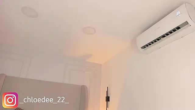 chloe_d live sex cam