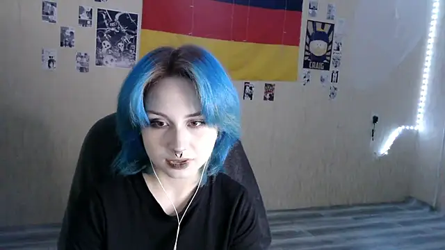 LeisaHopperstad's cam snapshot