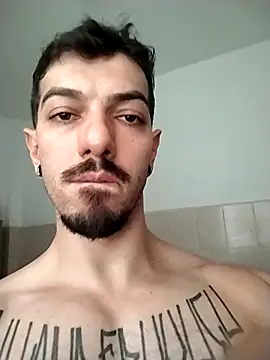 LuigiBoni live sex cam