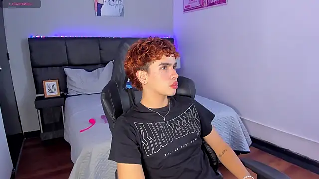 Aiiden_15 live sex cam