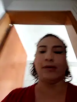 JuliRamirez's cam snapshot