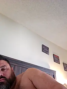 Roddog18 live sex cam