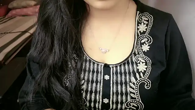 spicey_summi live sex cam