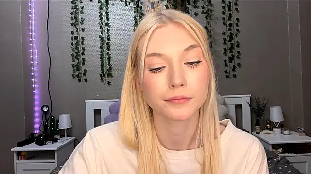 LlsabethHaze's cam snapshot