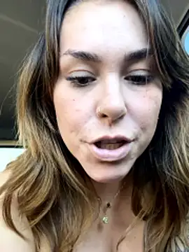 LeaGambit__ live sex cam