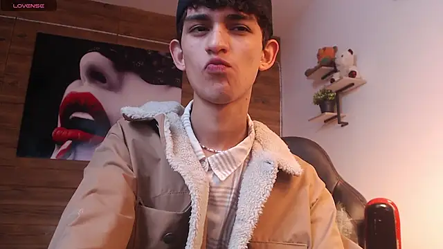 Michaelkoiv live sex cam