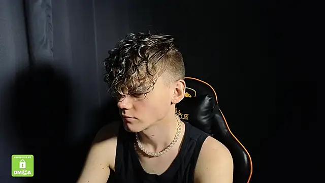 Keytaro live sex cam