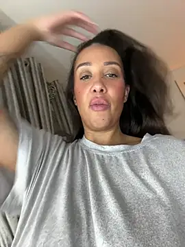 CassieBlaze live sex cam