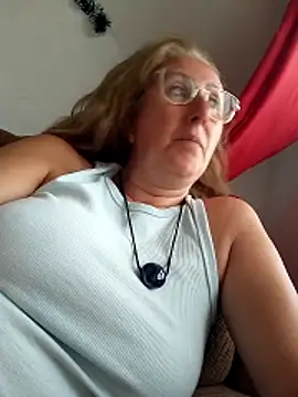 MILEIDE980 live sex cam