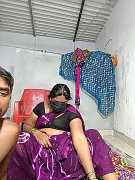 Desicouple1706's cam snapshot